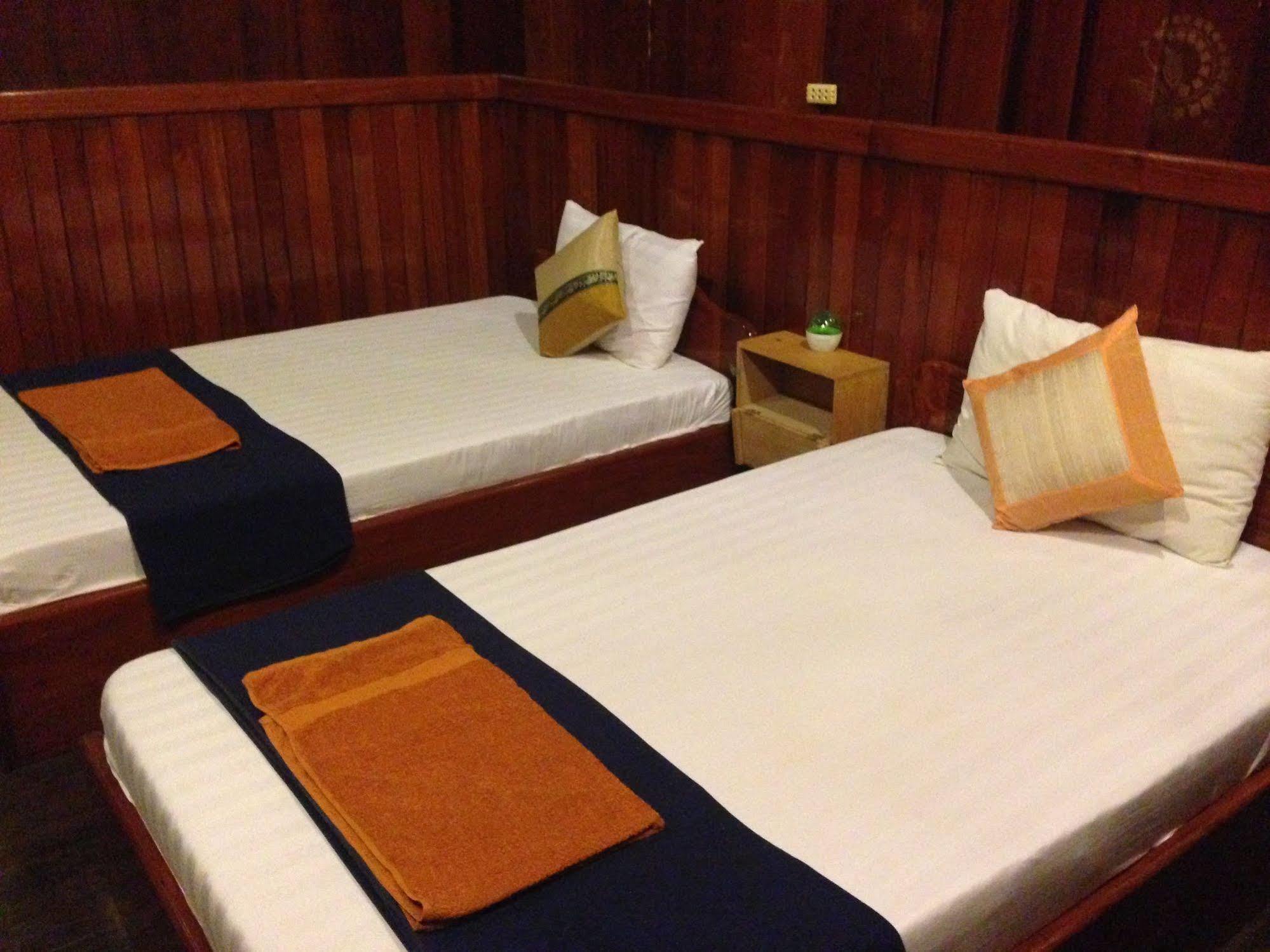 The City Premium Guesthouse Siem Reap Buitenkant foto